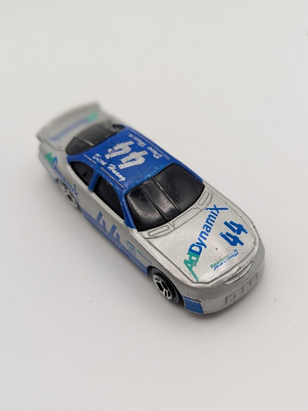 Maisto Ford Taurus #44 AdDynamix Racing 1/64